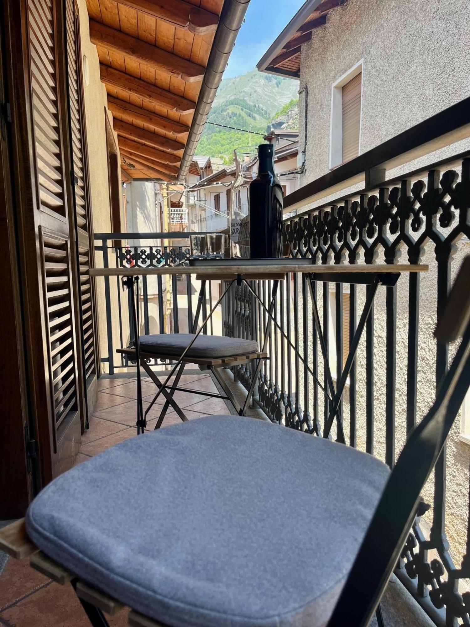 Casa Cavalier Peano Apartment Vinadio Bagian luar foto